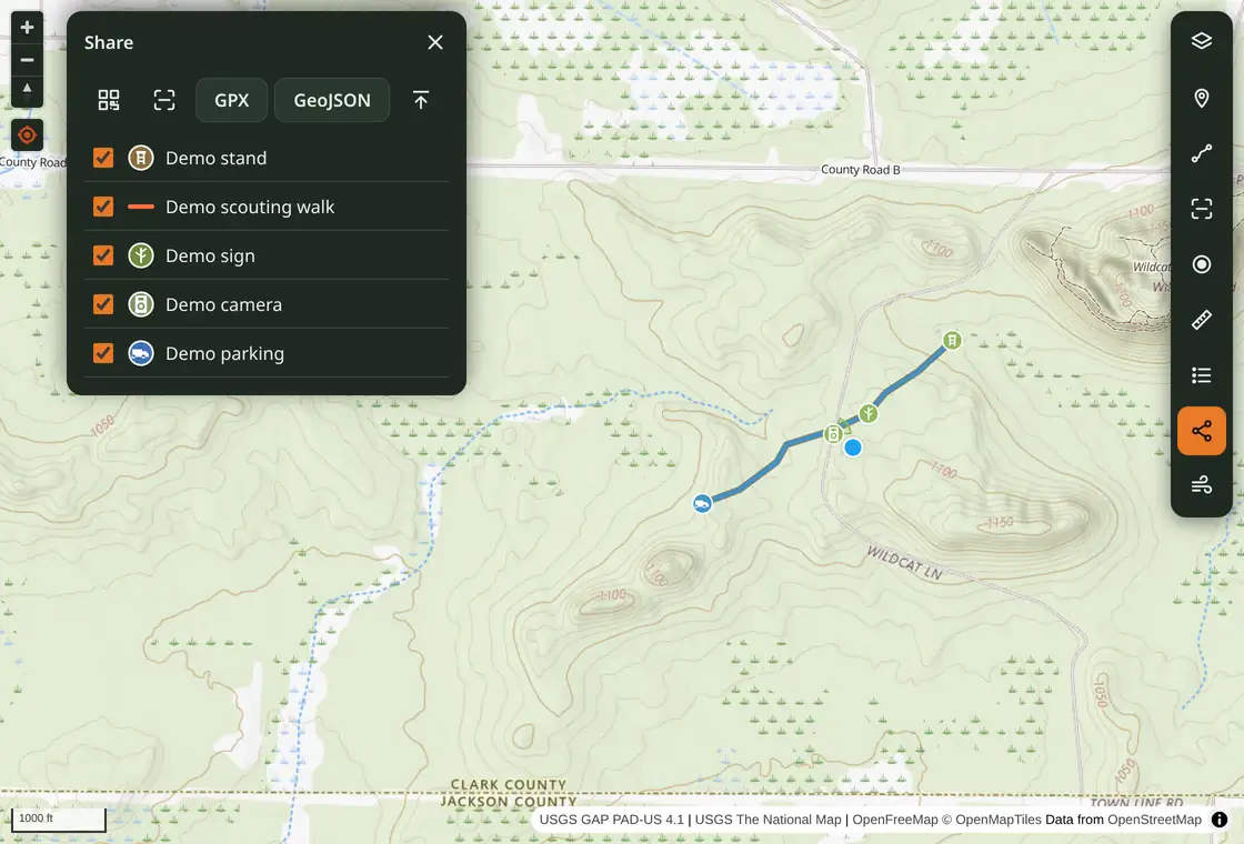 Share panel with GPX and GeoJSON export buttons and import controls in Free Hunting Map.
